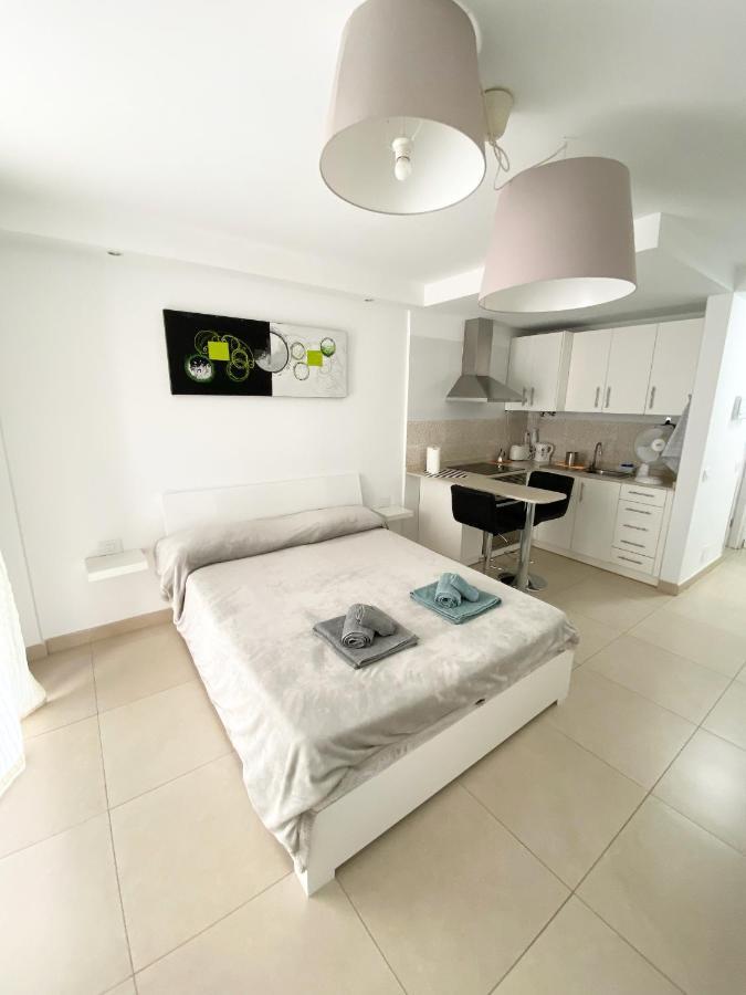 Apartment Aloha Summerland Vip Sea & Pool View