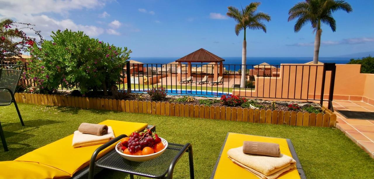 Mit Meerblick Und Pool Direkt Am Golfplatz Von Adeje Сasa de vacaciones *