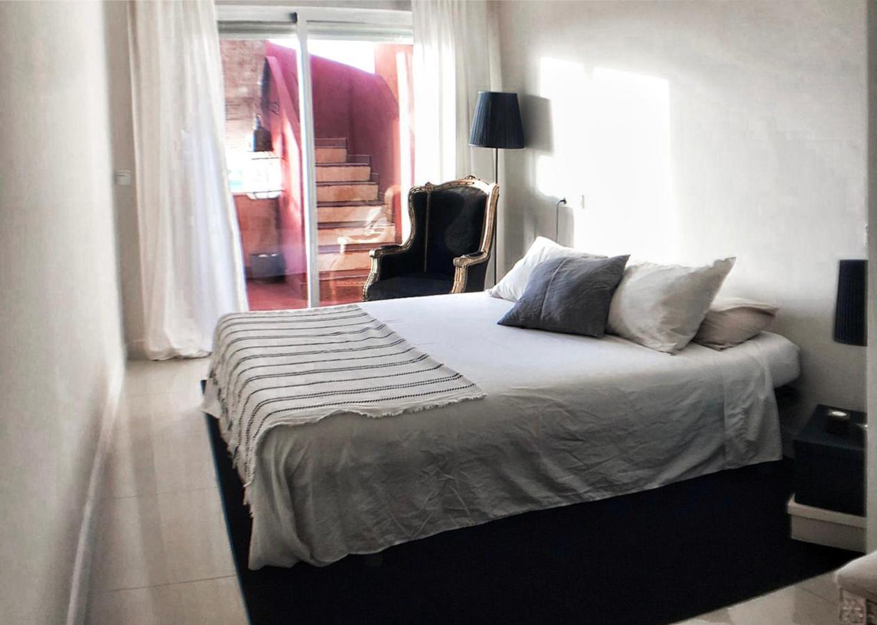 Precioso Con Piscina Privada. Aguilas