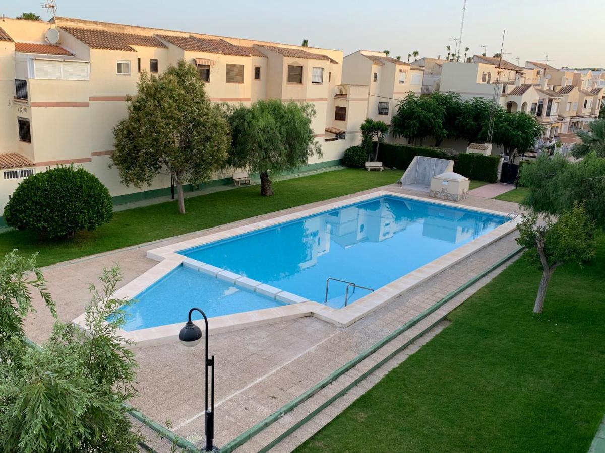 Guardamar Del Segura Sm- Moncayo - Piscina El Moncayo