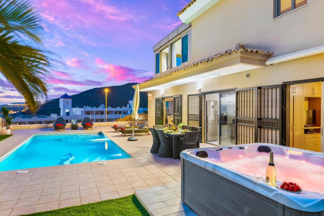 Torviscas Sunset 4 & Private Jacuzzi * Costa Adeje (Tenerife)
