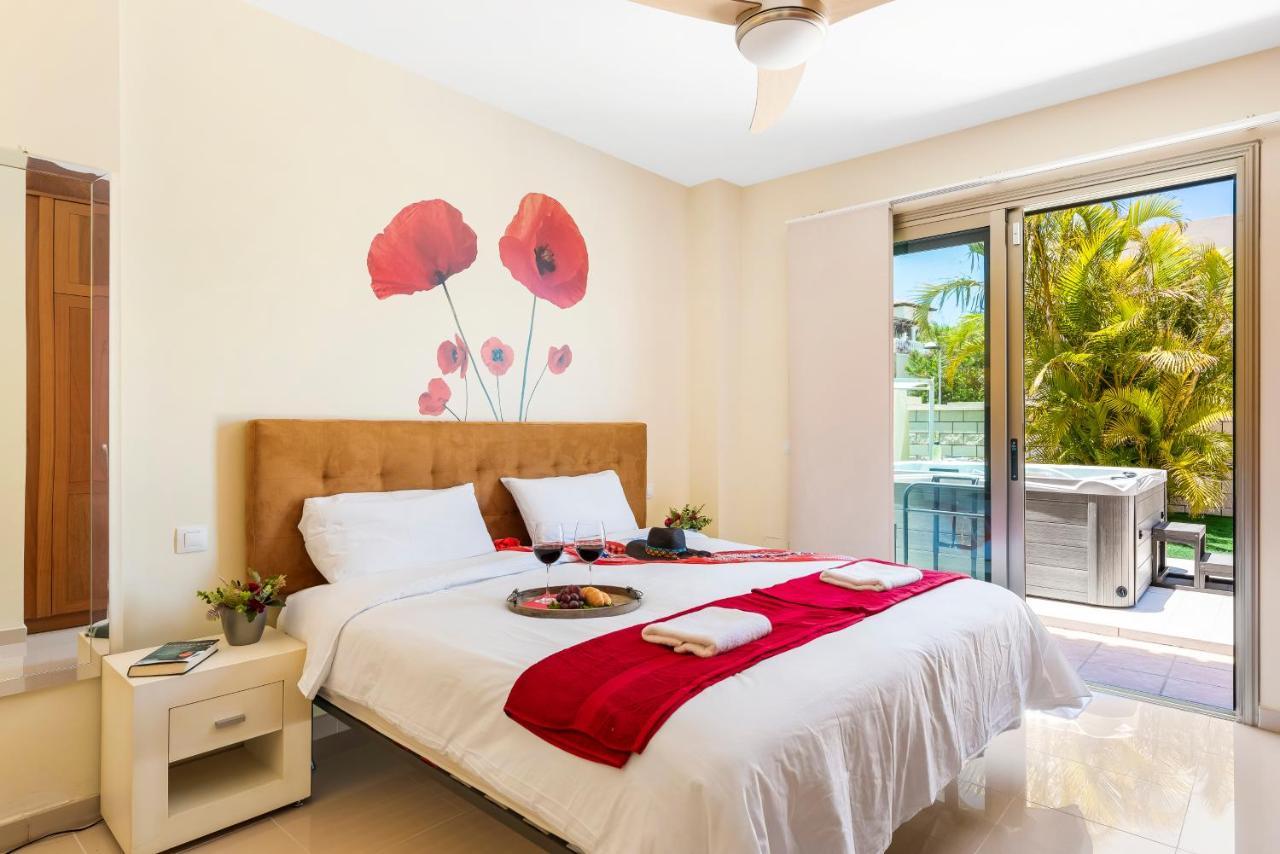 Torviscas Sunset 4 & Private Jacuzzi Villa *