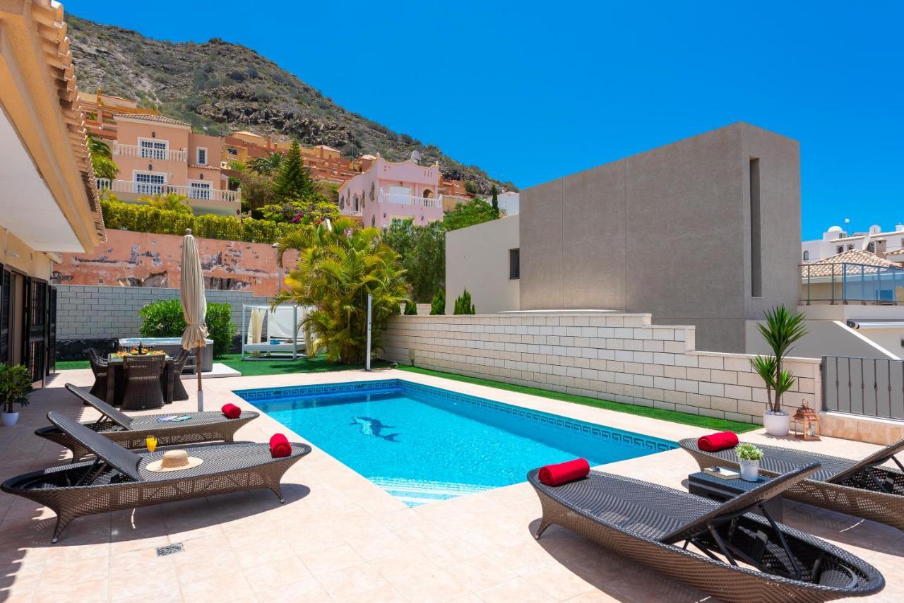 Torviscas Sunset 4 & Private Jacuzzi Villa *