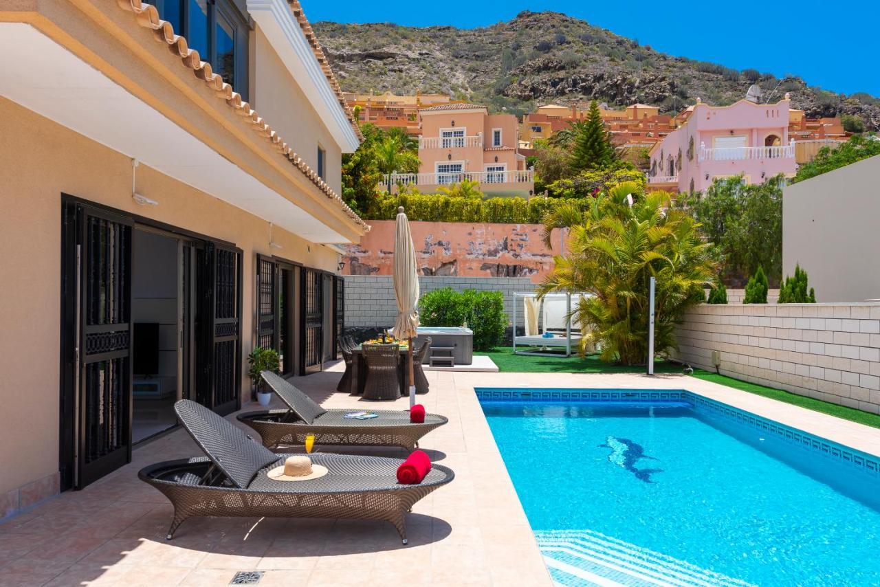 Villa Torviscas Sunset 4 & Private Jacuzzi Costa Adeje (Tenerife)