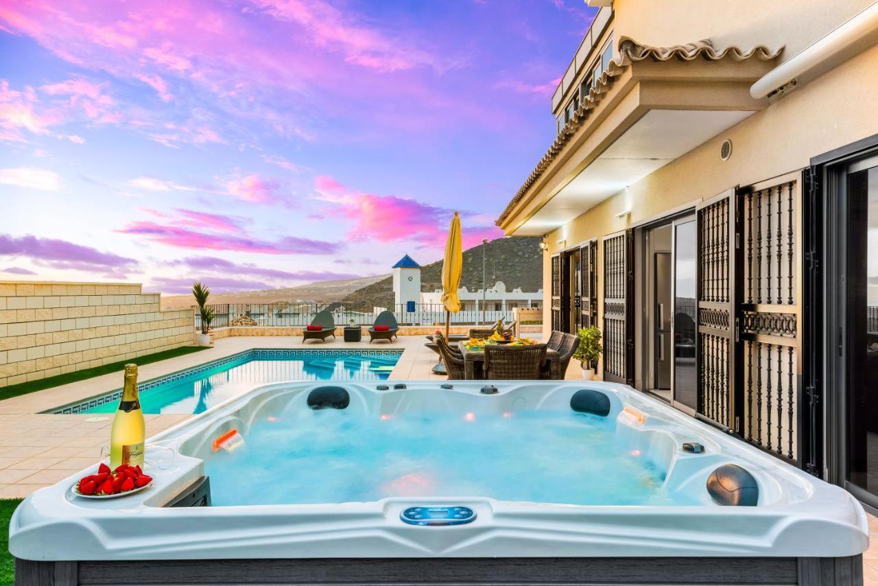 Villa Torviscas Sunset 4 & Private Jacuzzi *