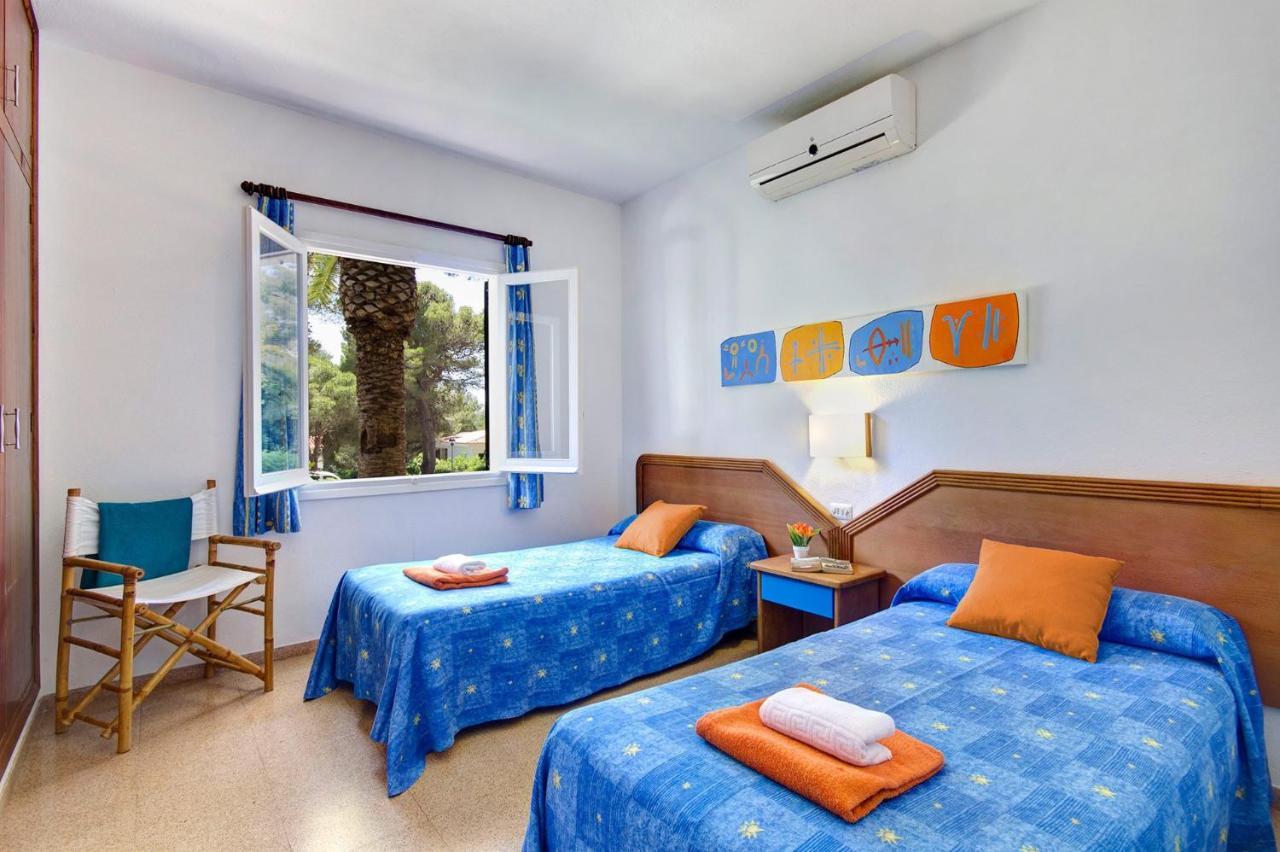 Villa Alessandra By Santo Tomas