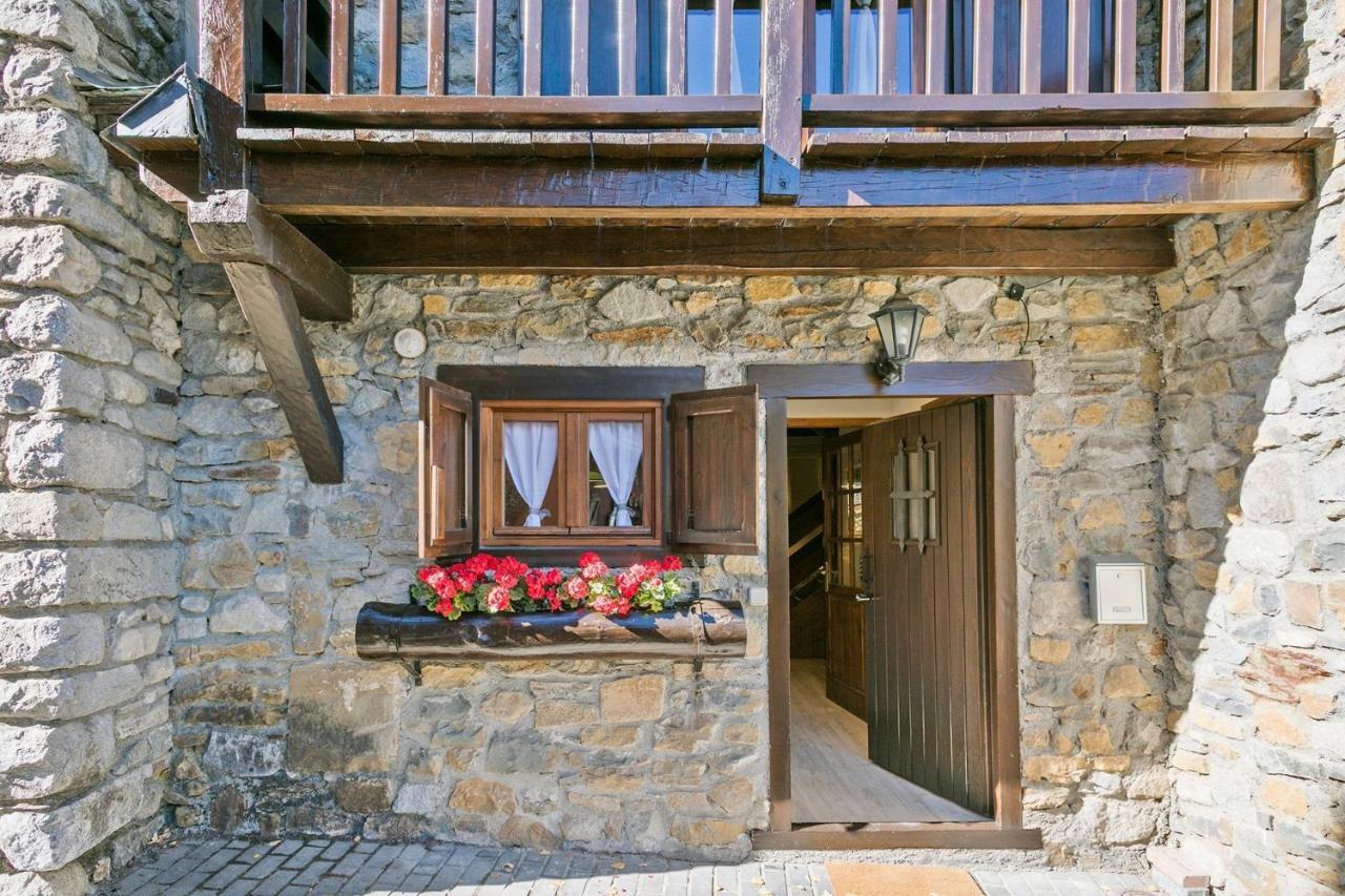 Luderna - Casa Mauberme Holiday home Arties