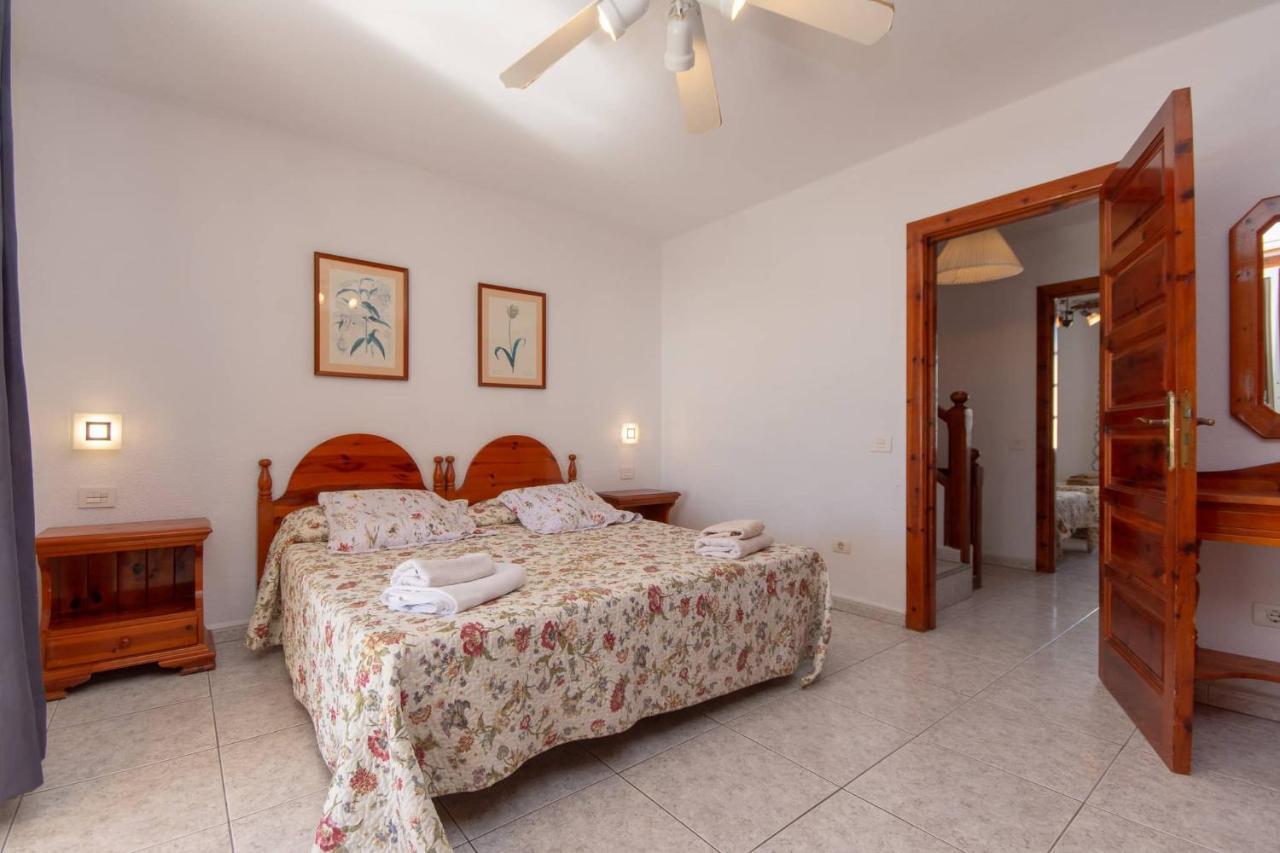 Apartment With View Ocean And Private Access To The Playa de las Americas (Tenerife)