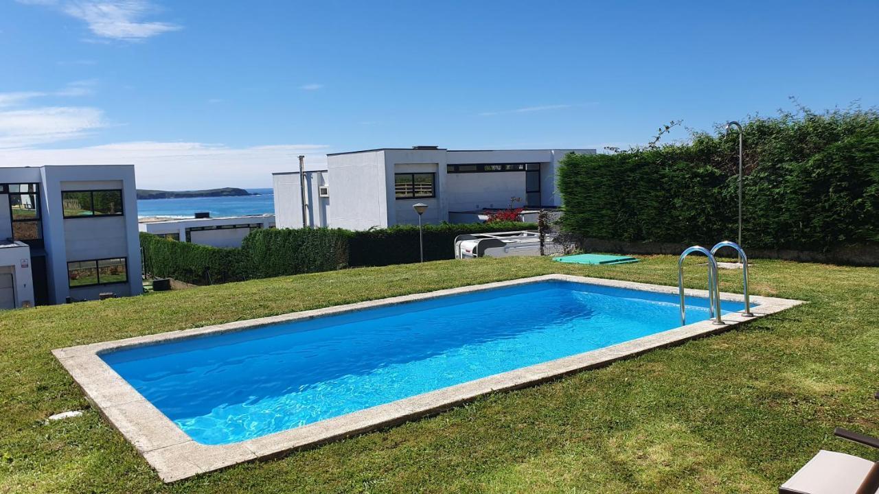 Modern 4 Double Bedroom With Pool / Garden *