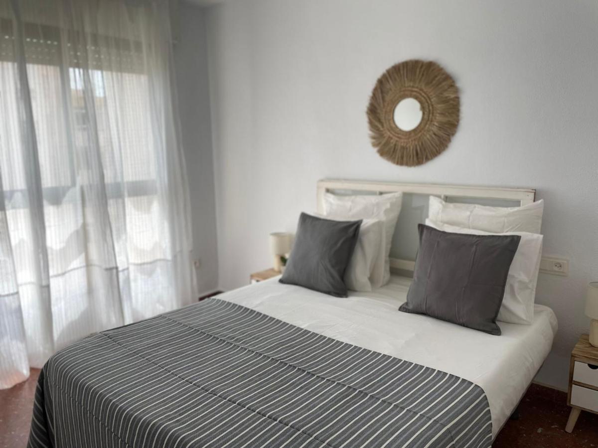 Apartamento P&p Edificio Lirio Lacala Del Moral *