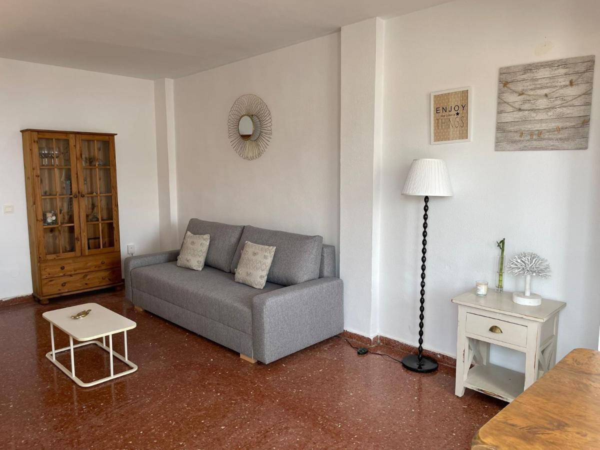 Apartamento P&p Edificio Lirio Lacala Del Moral
