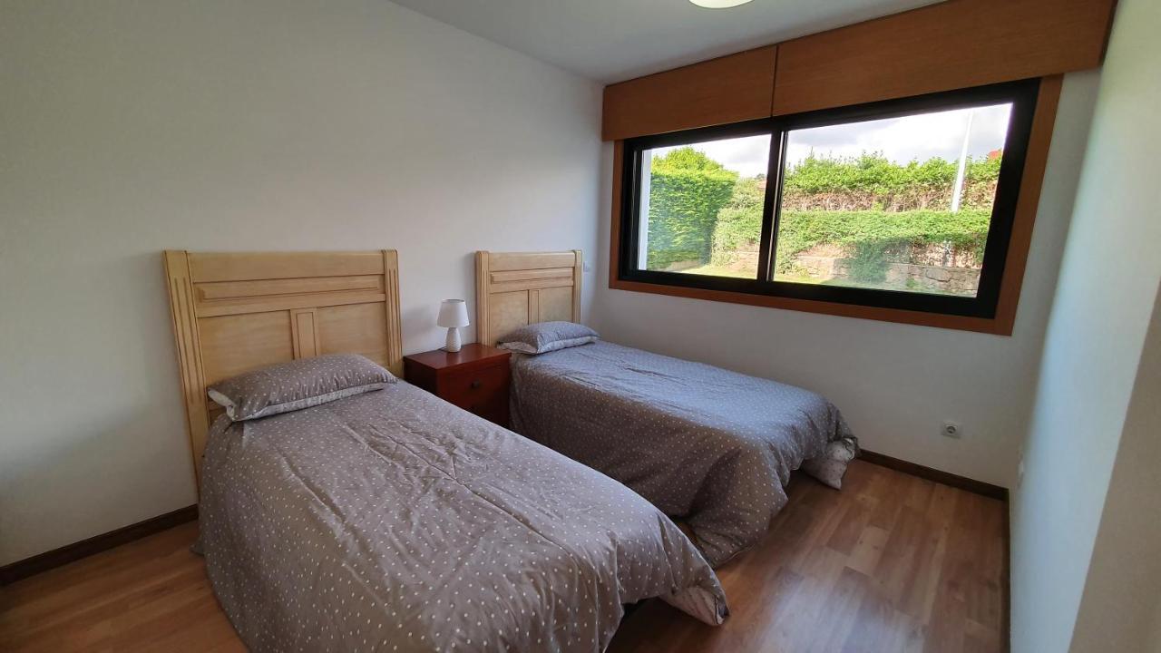 Modern 4 Double Bedroom With Pool / Garden *