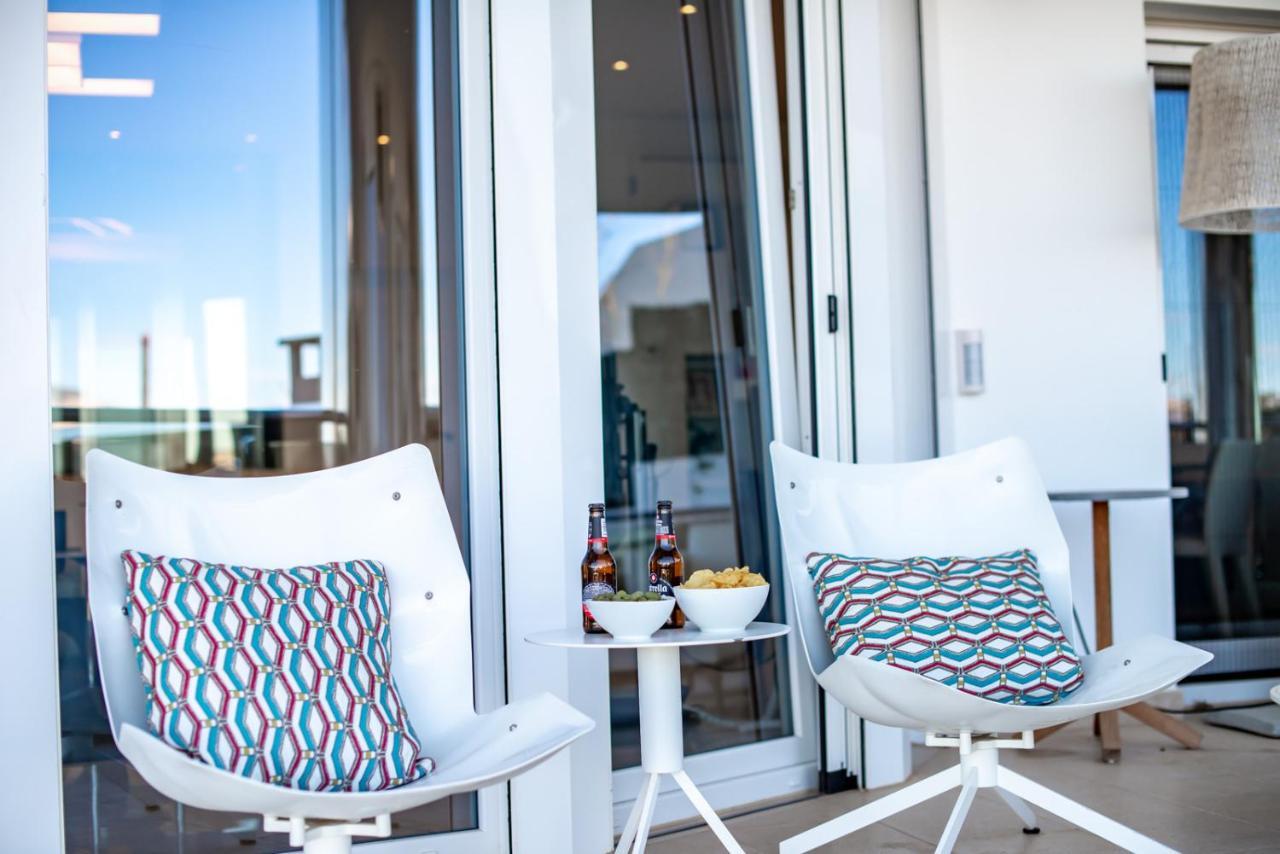 Coral- Managed By Almarina Villa *