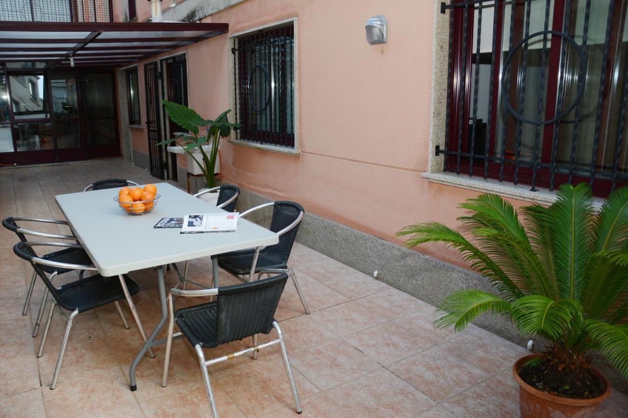 Con Piscina En La Urbanizacion Apartment Raxo