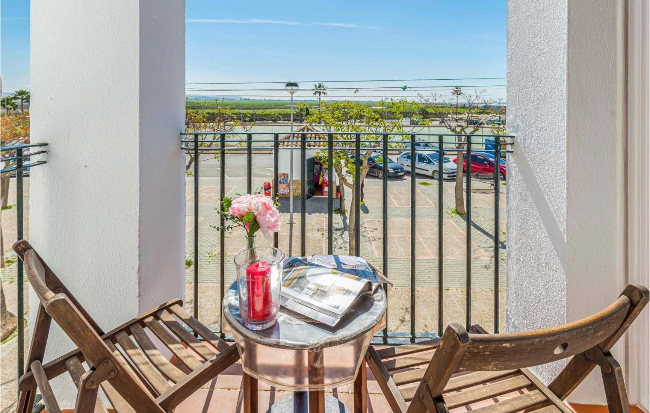 2 Bedroom Cozy In Apartamento Conil De La Frontera