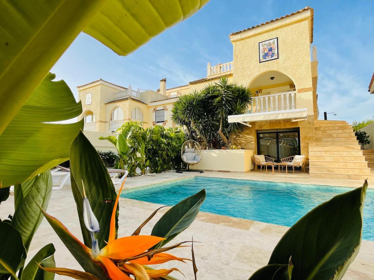 Casa Azure Holiday home