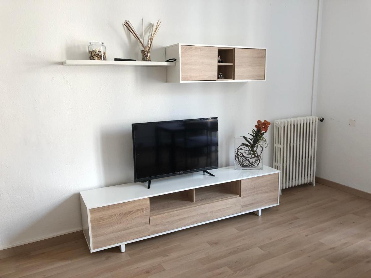 Apartamento 22, Actualment Tancat Tortosa