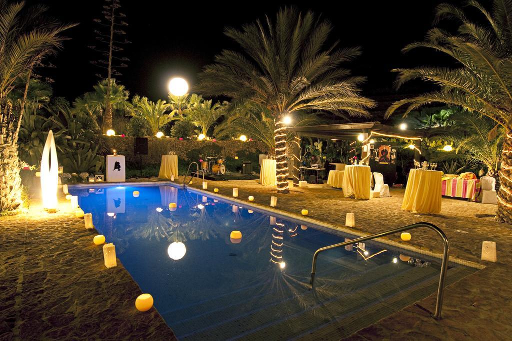 La Almendra Y El Gitano Hotel