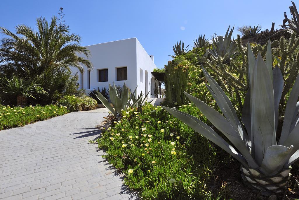 La Almendra Y El Gitano Hotel