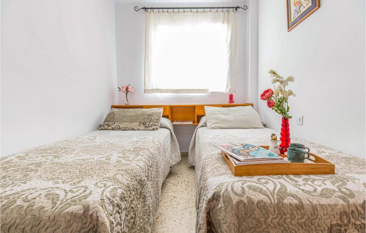 2 Bedroom Cozy In Apartamento