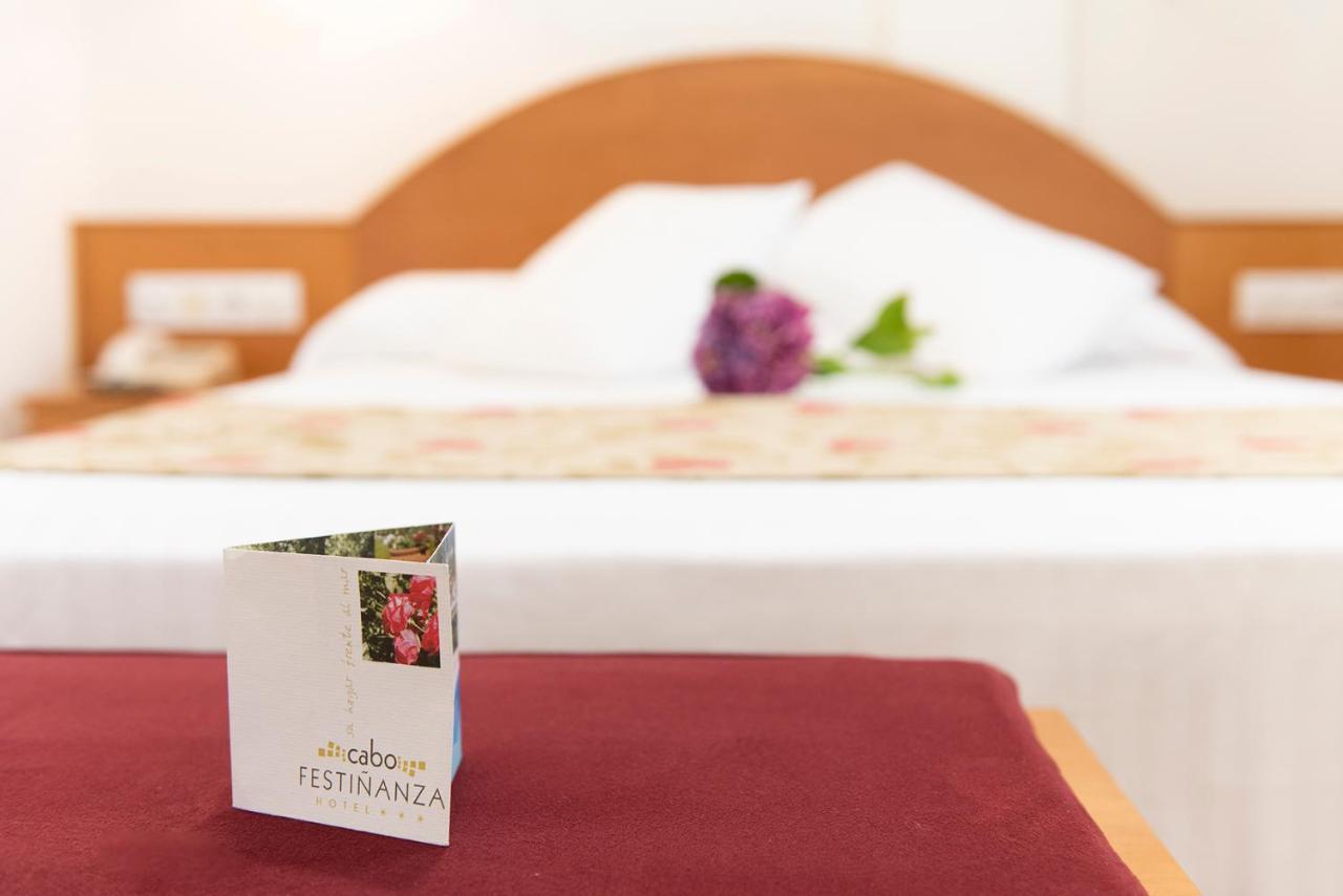 Hotel Cabo Festiñanza 2*