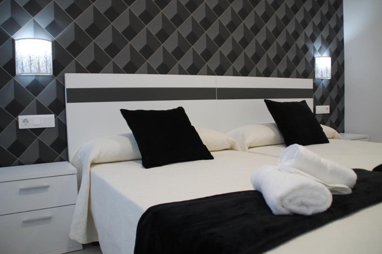 Baixo A Lua Rooming * Sarria