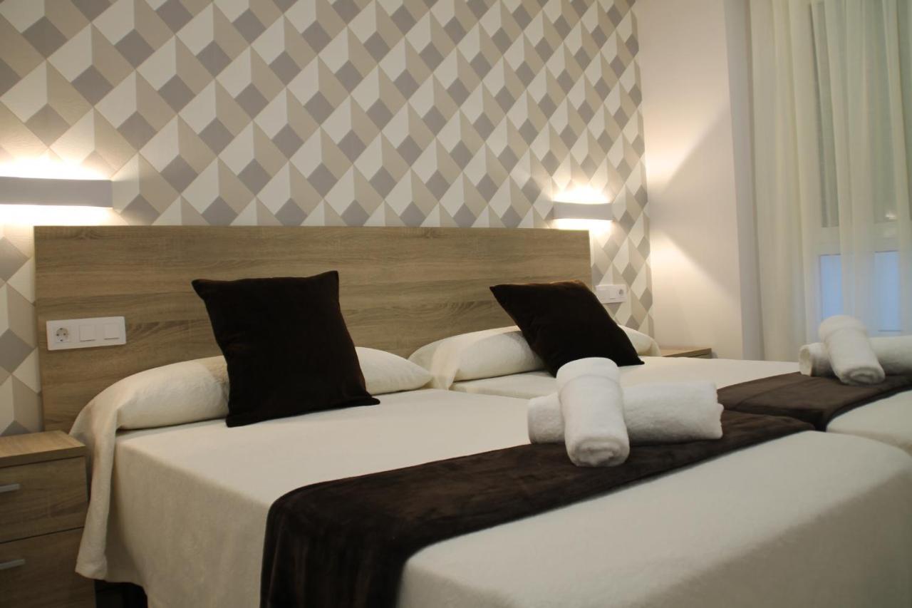 Baixo A Lua Rooming Sarria