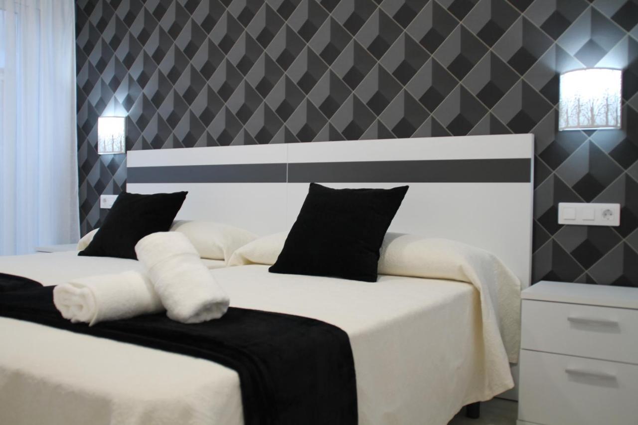 Baixo A Lua Rooming Pensión