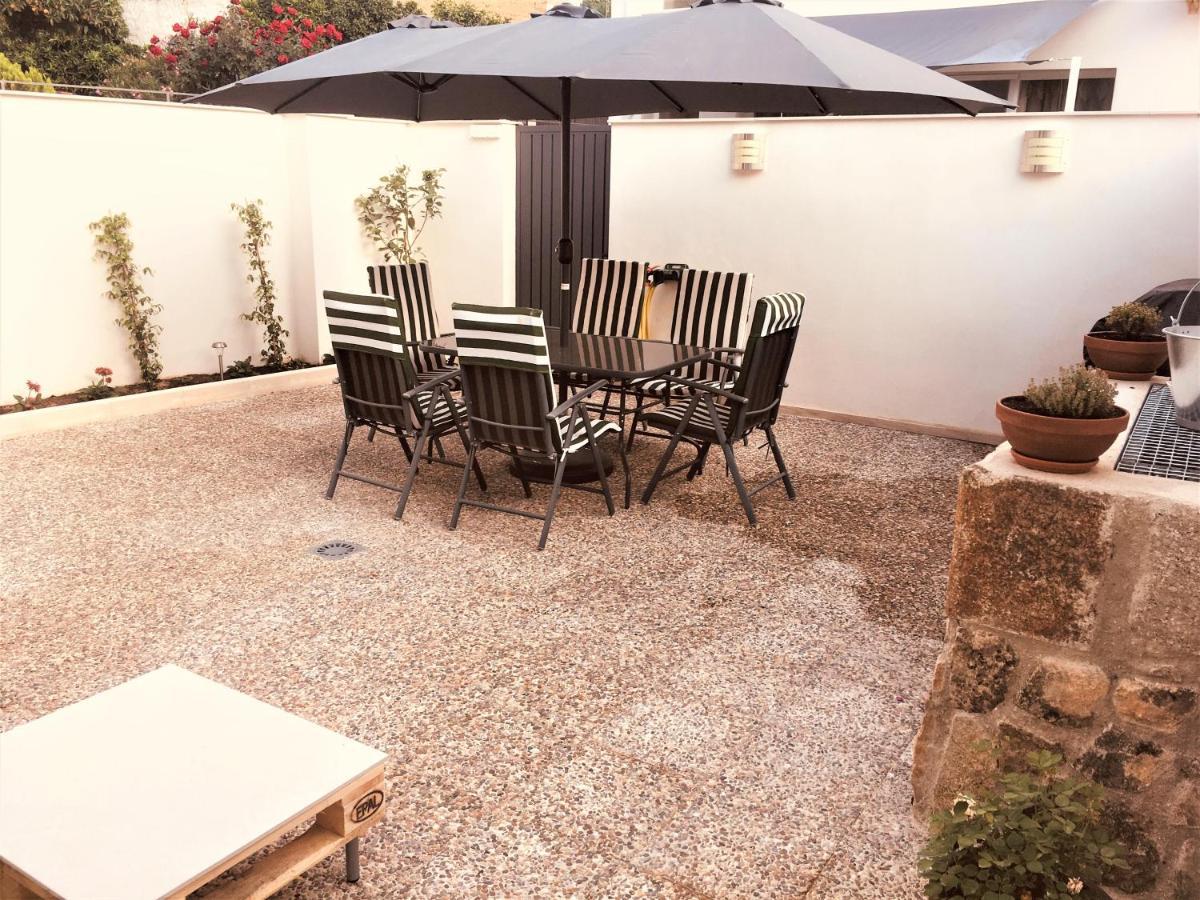 Apartment Acogedora Casa Con Patio En El Tiemblo