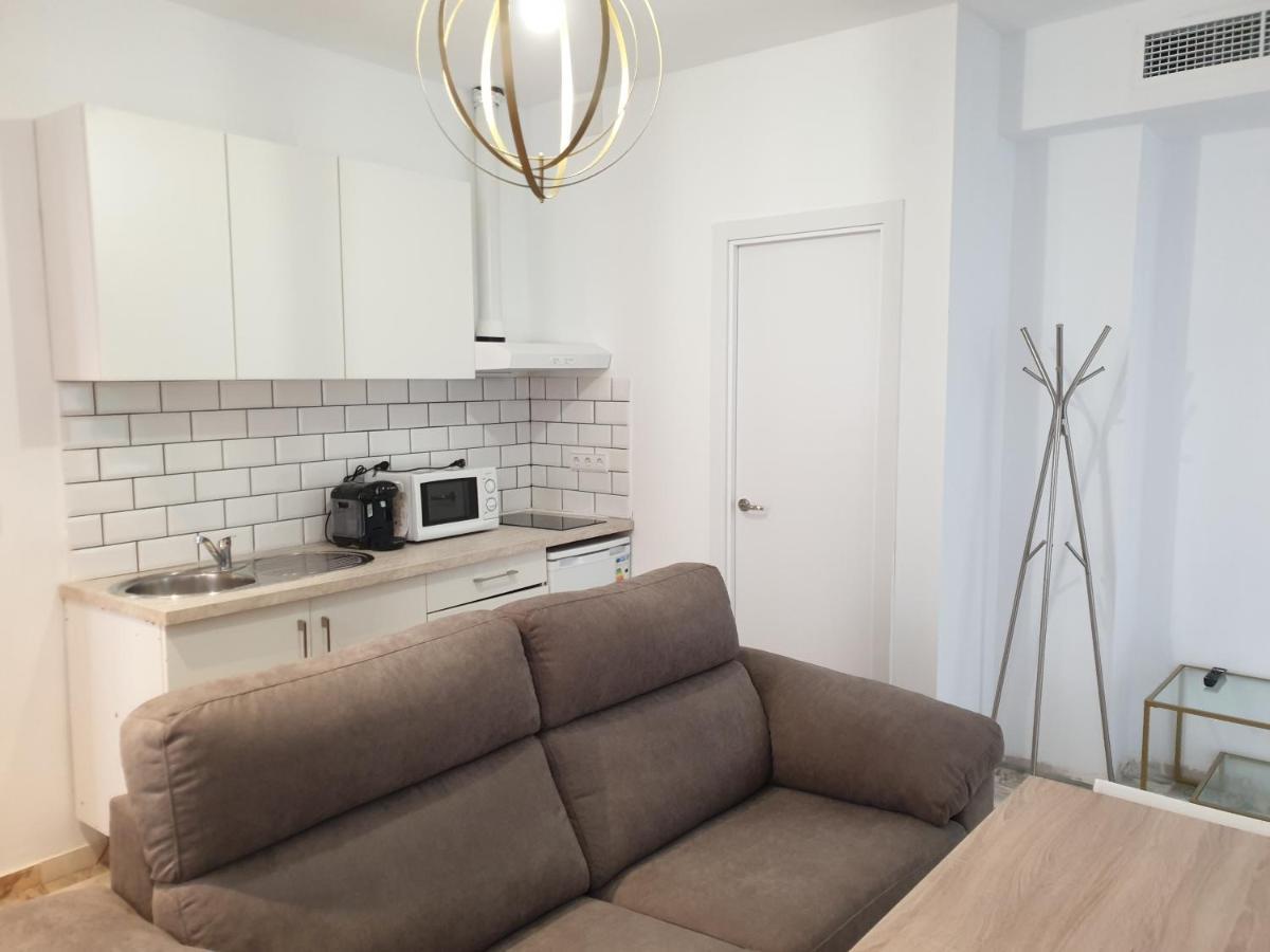 Dona Lola Apartment Seville