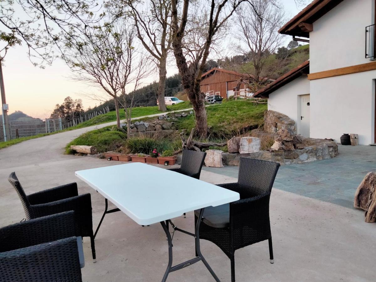 Erlete Goikoa -estamos En El Camino De Santiago -we Are On The Camino De Santiago Country house Deba