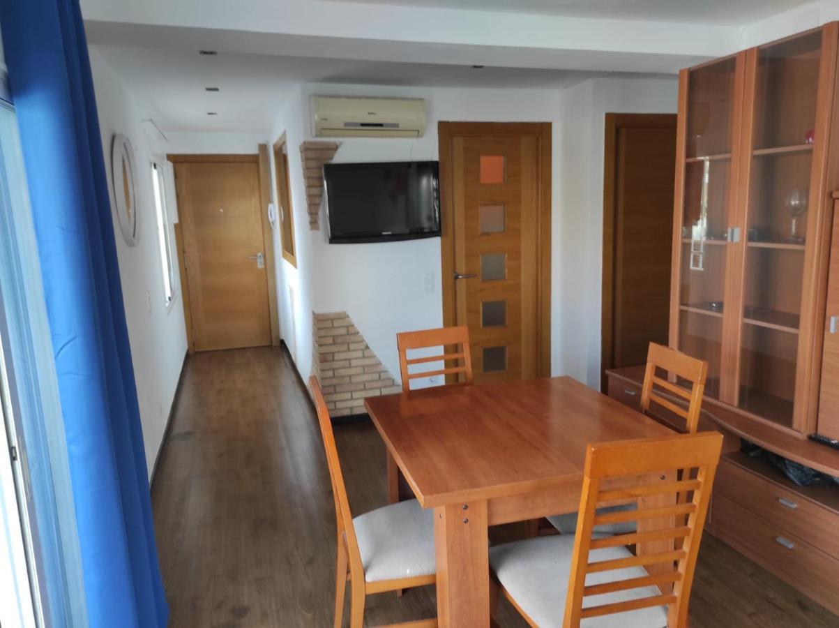 Apartamento La Pineda Apartamento La Pineda