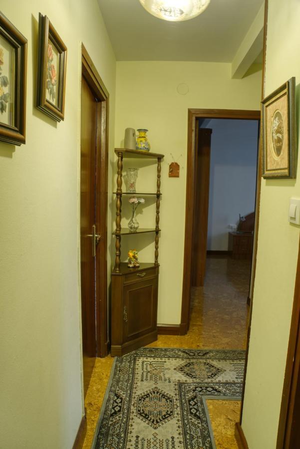 Muy Amplio, Con Wifi Y A 12 Minutos Del Centro Apartamento Gijón