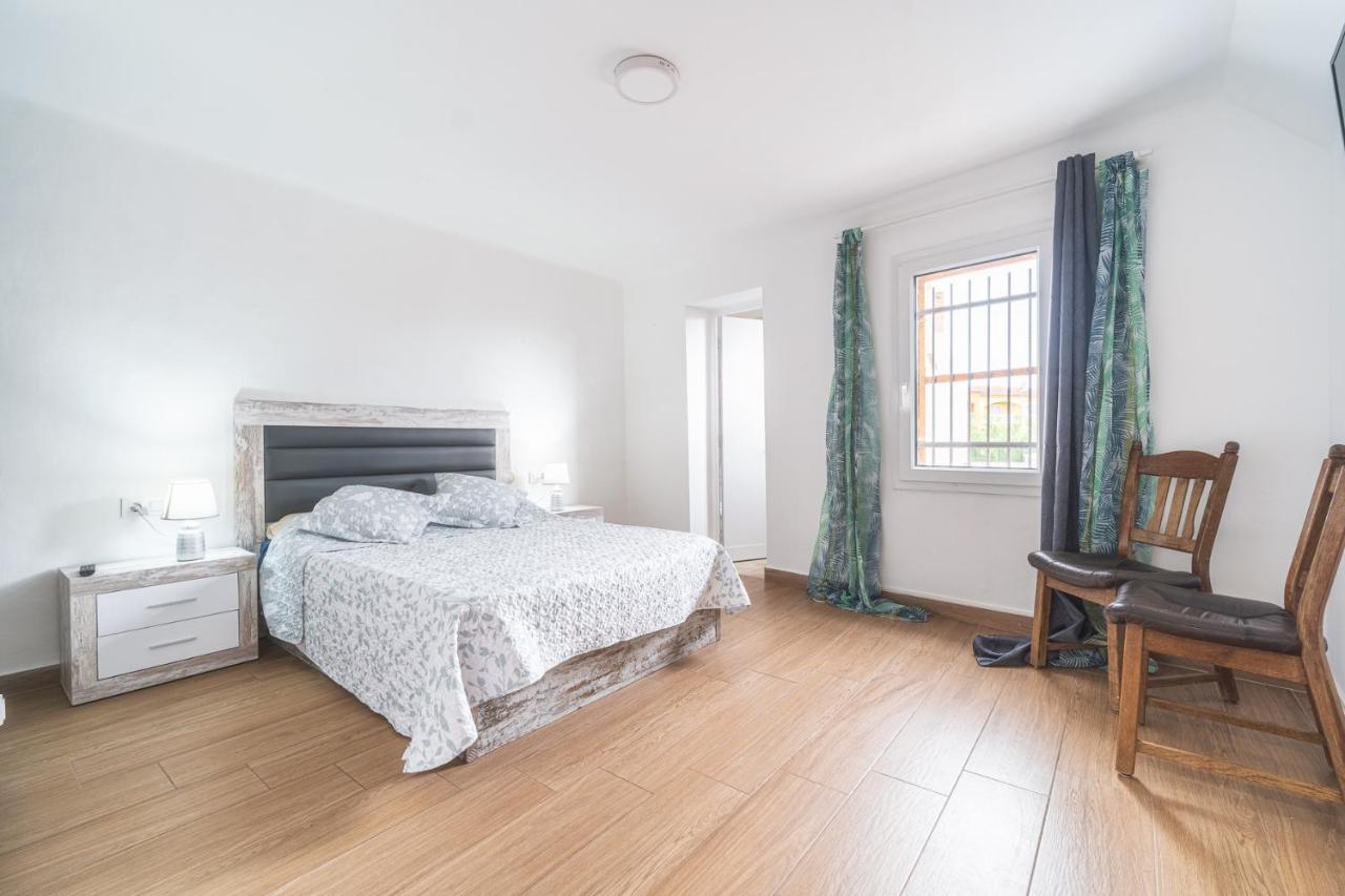 Сasa de vacaciones Newly Renovated Large With Garden *