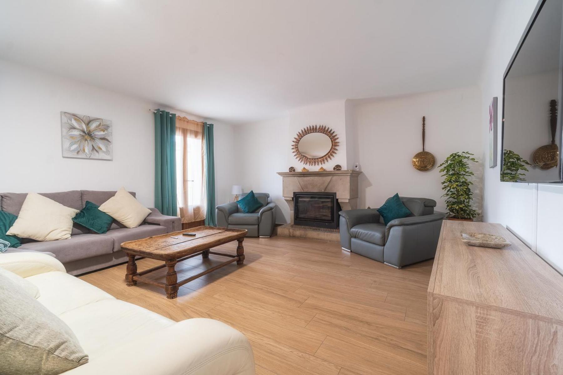 Holiday home Newly Renovated Large Villa With Garden
