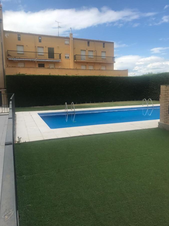 Con Piscina * Navarrete