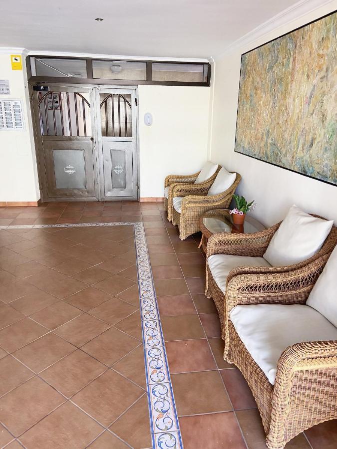 Aloha Summerland Vip Sea & Pool View Apartamento *