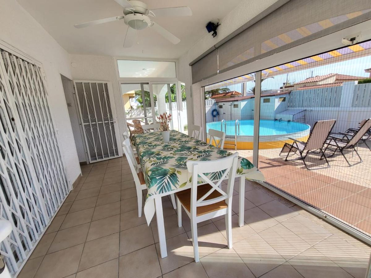 Сasa de vacaciones Cosy, Well Equipped House, 5 Min. From The