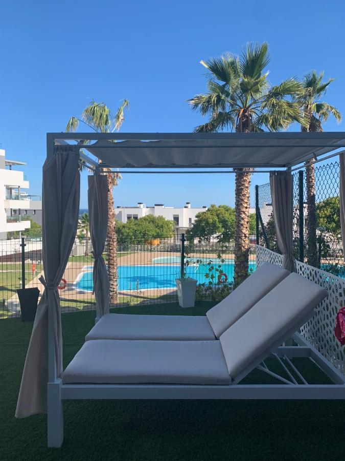 Brand New Stunning 3 Bed Raised Ground Floor With Sea&pool&mountain View Indoor&outdoor Swimming Pools&gym Walking Distance To Port Casa Casu Apartamento *