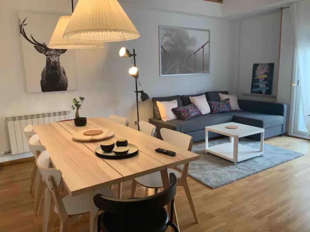 Acojedor Duplex En Apartamento Balaguer