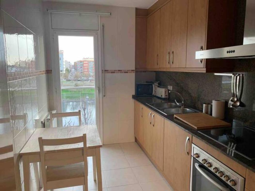 Acojedor Duplex En Apartamento Balaguer