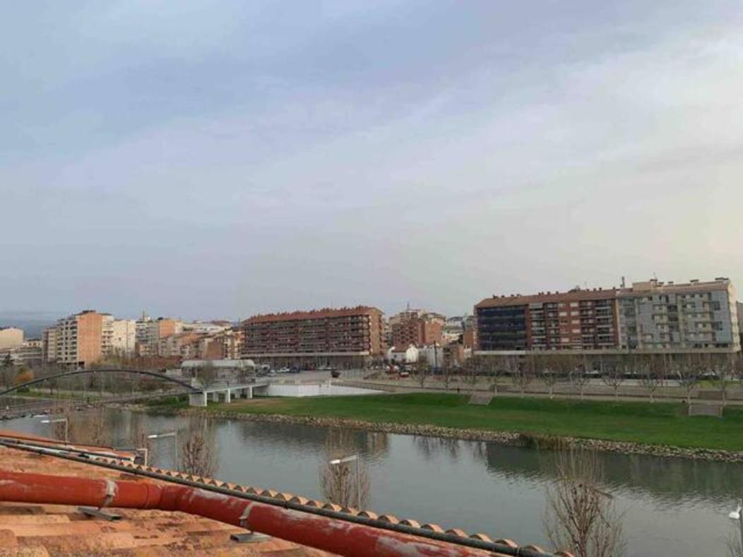 Acojedor Duplex En Apartamento Balaguer