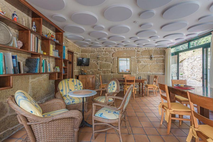 Casa Pazos-arbo * Arbo