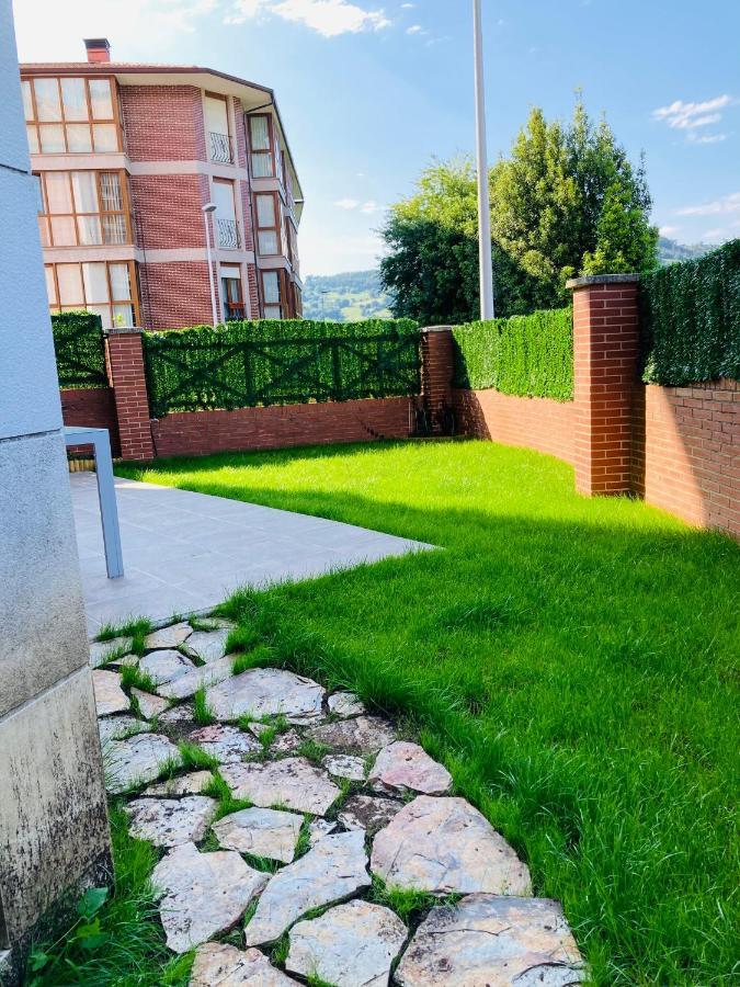 Apartamento Con Jardín En Bádames
