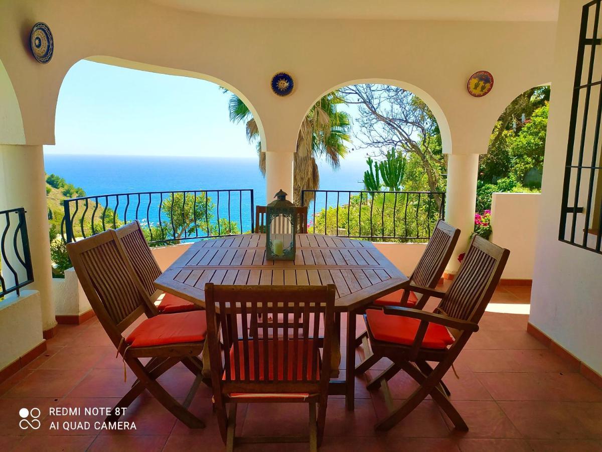 Villa House In A Cove *