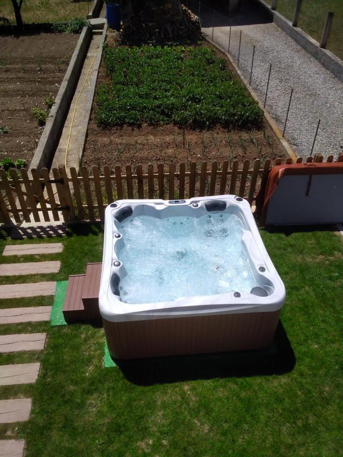 Rural Casa Paco Con Chimenea Y Jacuzzi Exterior Aínsa
