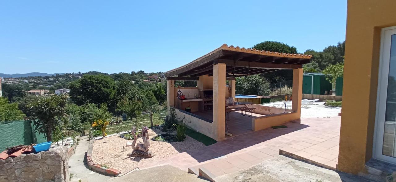 Сasa de vacaciones Blanca 10 Minutos De La Playa Costa Brava *