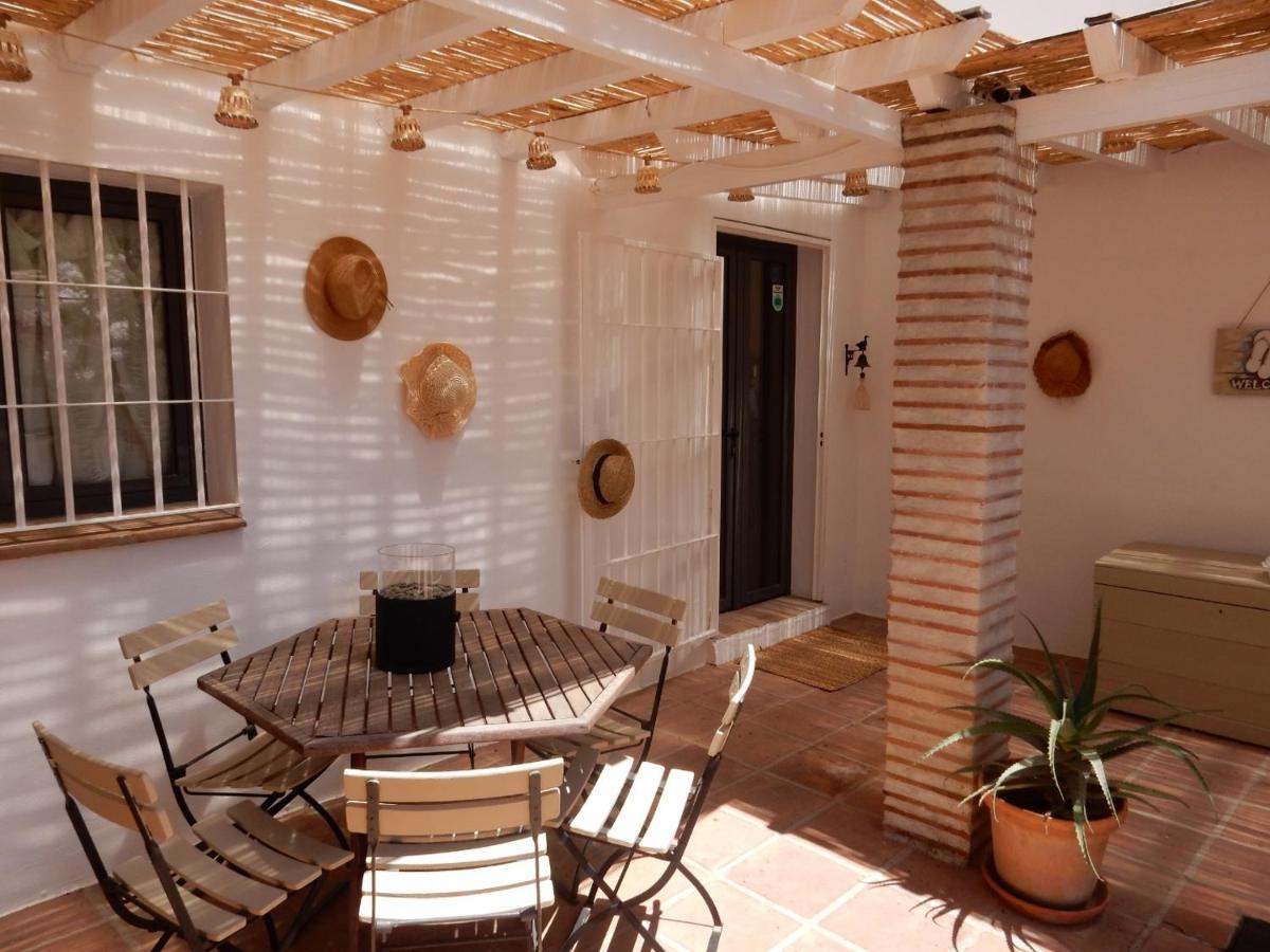 Lagabella Bed & Breakfast Sedella