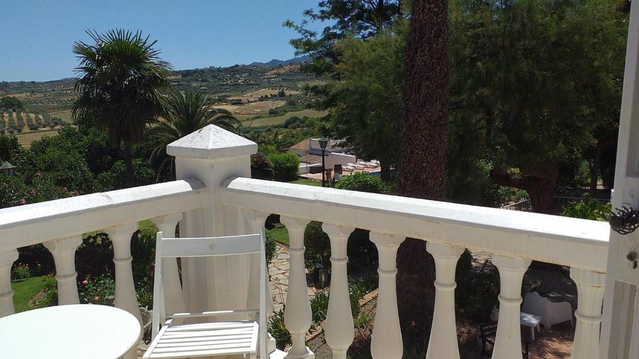 Cortijo Andaluz Bed and breakfast