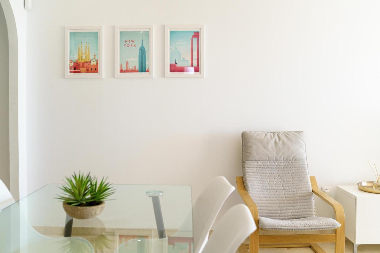 Lovely With Seaview Apartment Torremuelle